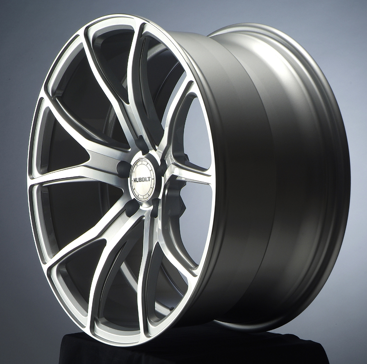 19인치 휴볼트 VFF A7 500  실버폴리쉬 5홀 대만  (9.5 +30) 4P가능  (일본-MID.R/미국-XO LUXURY)